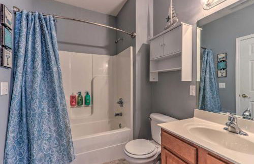 Lake and Poolside Fun! Water-View Camdenton Condo - Photo 17