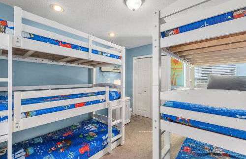 Pirates Cove - Private Pool, Seasonal Hot Tub, Game Room, Close to Beach, Pets OK - Photo 25