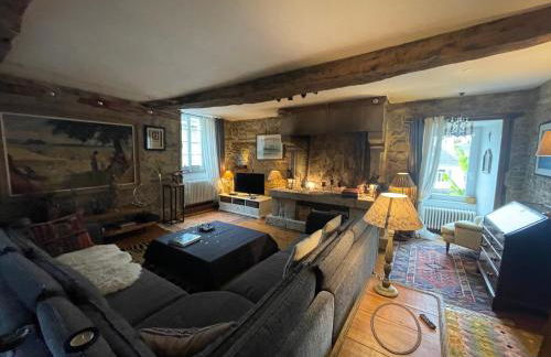 Appartement de 1634 avec balcon au sud sur jardin en plein cœur historique - Foto 25