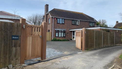 Self contained annex with bedroom bathroom sitting room and kitchenette - Foto 2