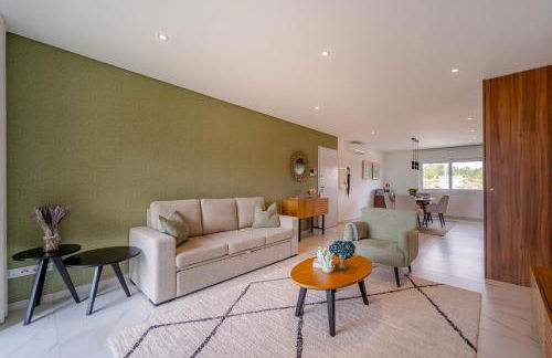 New Luxury Apartment, Sea View with Pool & Gym - Foto 21