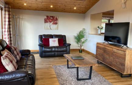 Kingfisher Lodge With Hot Tub Near Cupar, Fife - Foto 31