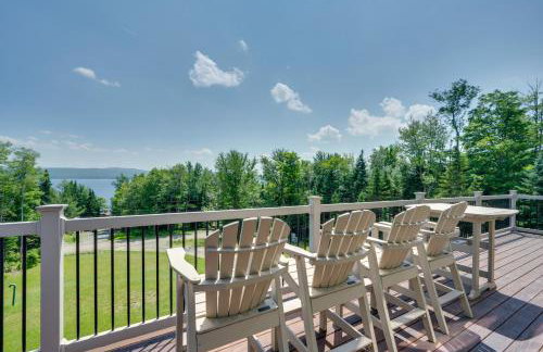 Rustic 3-Story Pittsburg Cabin with Lake and Mtn Views - Foto 1