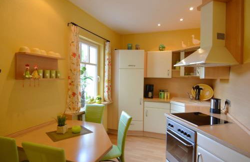 Stilvolle Wohnung in Madfeld mit eigener Terrasse - Foto 2