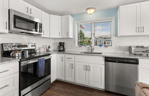 Snug Seaside Views From Couch Walk to Beach - Foto 3