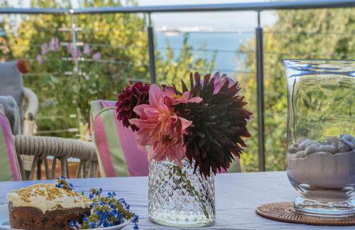 Bay House - Photo 24