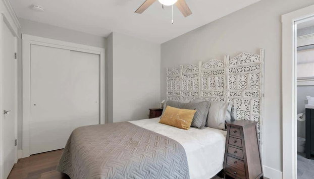 Gorgeous Home With Grill 5min From Mainst! - Foto 4, Habitación