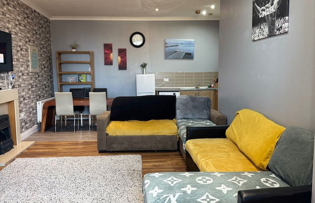 Citycenterapt-4br-wifi-freeparking-retroarcade - Foto 5