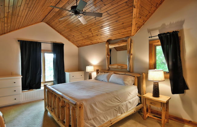 Lumberjack Lodge - Photo 5