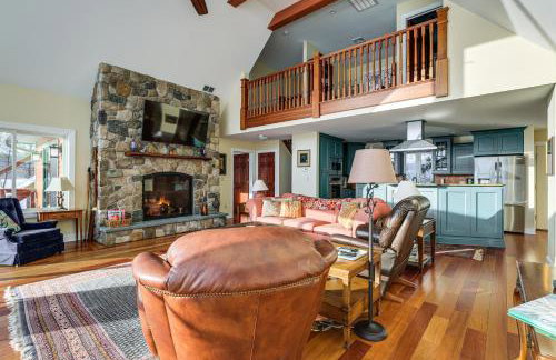 Year-Round Fun in Putnam Station Lakefront Home! - Foto 6