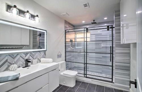 Waterfront Lake Home with Deck - New Renovations! - Photo 28