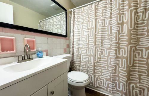 8 Large Apartments with 12 Bedrooms and Parking and WIFI - Foto 57