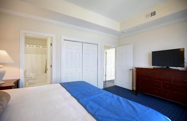 Waterside Resort - Photo 8