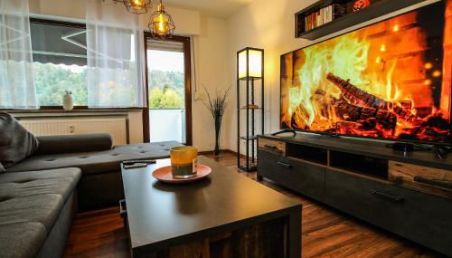 Moderne FeWo, nähe Bahnhof, Balkon, Burgblick, Boxspringbett, Waschtrockner - Foto 4