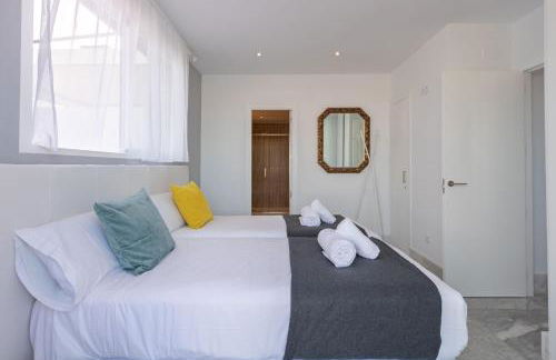 City Center Deluxe Sky View by Valcambre - Foto 13