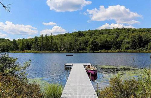 Lakefront Log Cabin, Private Lake Access w/Peloton - Foto 39
