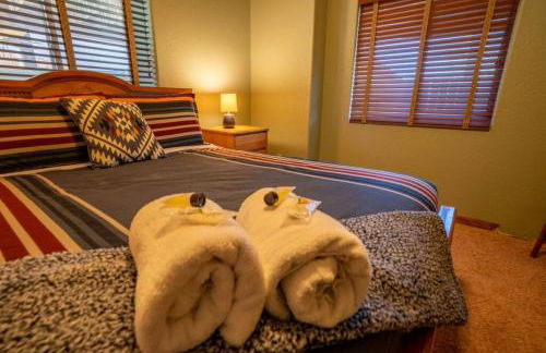 Bear Creek Lodge - Spa - Fire Table - 3min to Trails - Foto 30