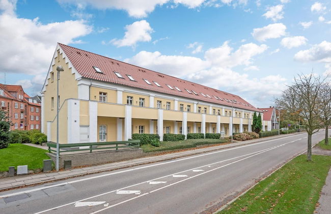 Exclusive 2 Bedroom Apartment - Photo 32