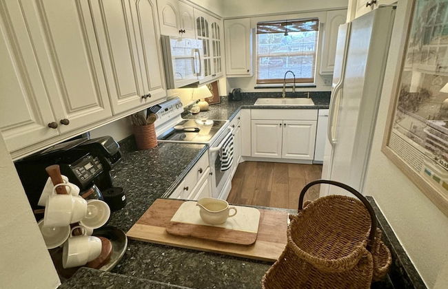 Coastal Paradise Condo Steps To Crescent Beach - Foto 30