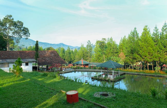 Hilltop Camp Lembang by TwoSpaces - Photo 41