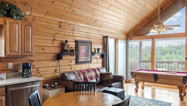 Views I Mins to Dollywood I Hot tub I Pool Table - Foto 3, Habitación