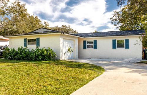 Modern Vacation Home 3BR 1BTH Close to Gulf Beach - Foto 19