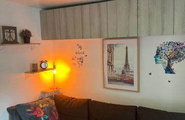 Bed setting room in Galeries Lafayette street - Foto 8