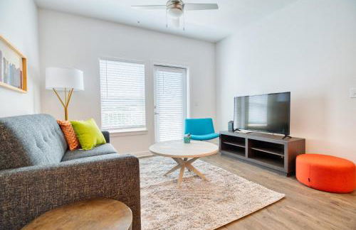 Luxe One Bedroom Apartment with Balcony - Foto 2