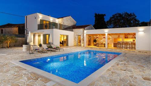 Awesome Home In Kanfanar - Foto 2