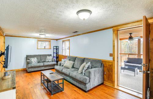 Peaceful South Holston Lake Cabin with Dock and Deck! - Foto 6