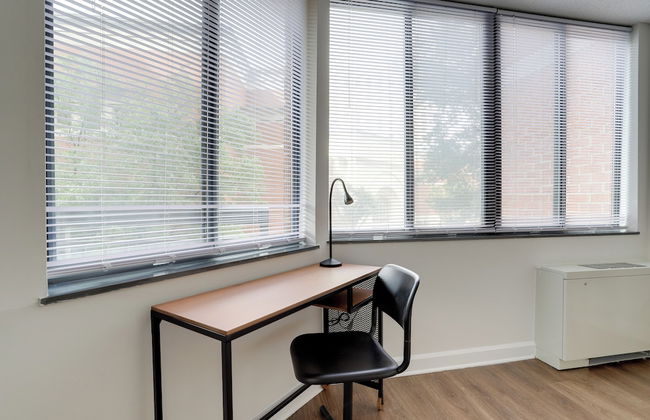 Metro-Friendly DC Apartments - Photo 15