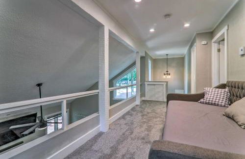 Unwind Fireside and Walk to Slopes! Poconos Getaway - Foto 22