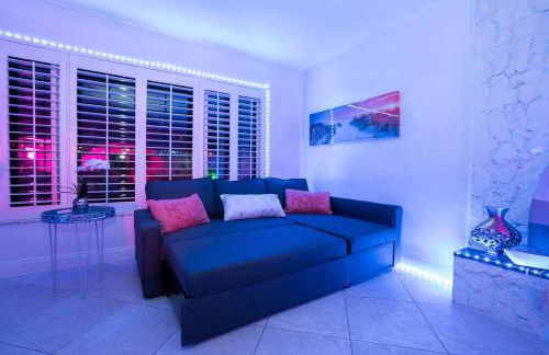 ~Villa Victoria Luxury! (Pool)~1 mile from beach - Foto 18