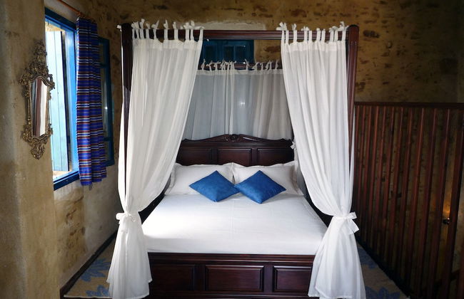 Villa Sofas - Photo 3