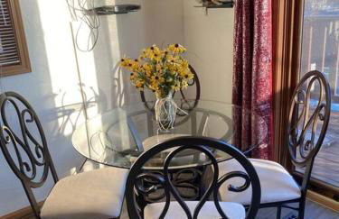 Alaska's Point of View Full Suite - Foto 19