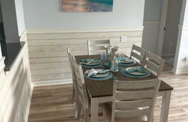 Beautiful Apartment Near Disney - Photo 23