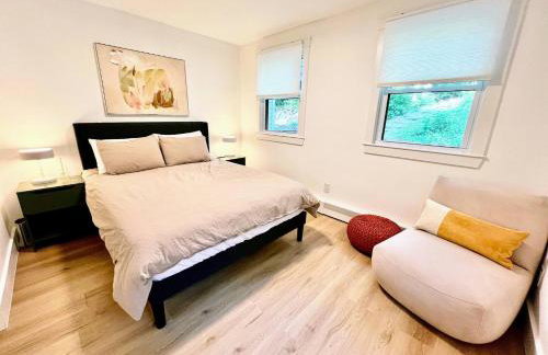 NEW cozy getaway near Mt Monadnock with hot tub - Foto 6