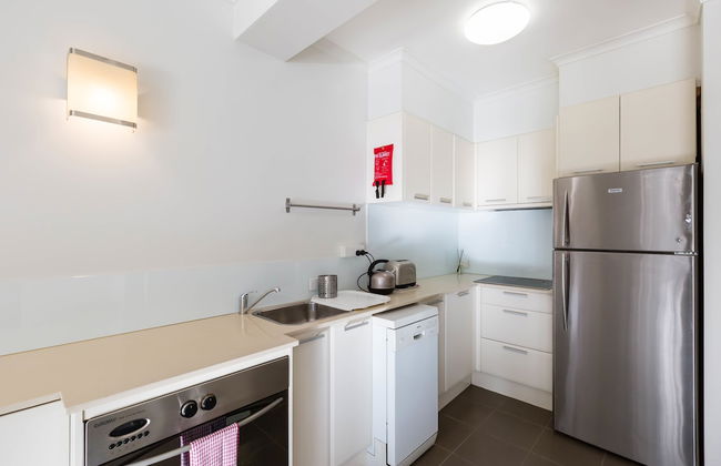 AMAL, 1BDR North Melbourne Apartment - Photo 7