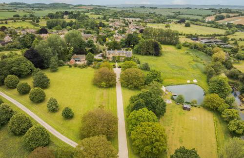 Ebrington Manor by Birch Stays - Photo 73