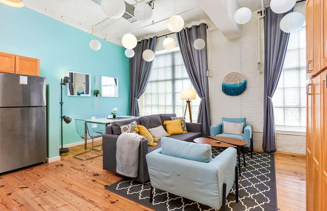 City Center Apartment, Walk Everywhere, Wifi - Photo 17