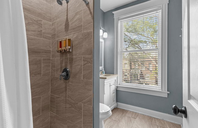 Cozy Shaw Sanctuary | JZ Vacation Rentals - Photo 19