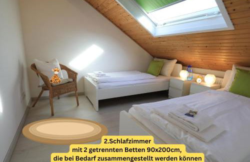 Holledau-Apartments - FeWo bis 5 Pers - getrennte Betten möglich - Vollausstattung - 24h Checkin - wöchentl Reinigung u Wäschewechsel - Waschmaschine u Trockner - WLAN - Minibar - XXL Parkplätze - Garten - ruhige Lage - Foto 43