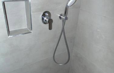 Paradise Hotel & Bar - Photo 40