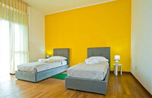 LA'DELI - Como - grande appartamento con parcheggio, nefltix, giardino, terrazzo - Foto 5