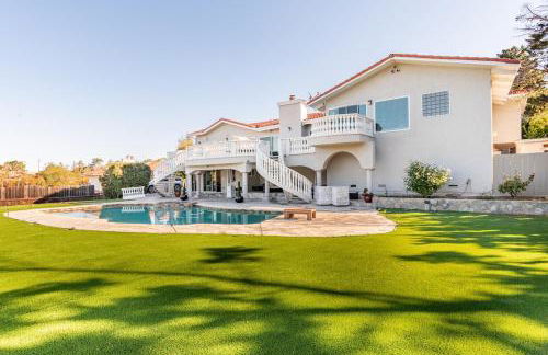 Independent Unit in Luxury Hillsborough Retreat Pool, Hot Tub and Views - Foto 9