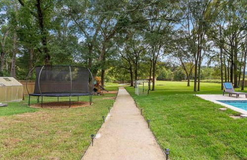 Pickleball & mini-golf, Pool/Spa, Epic Gameroom! - Photo 39