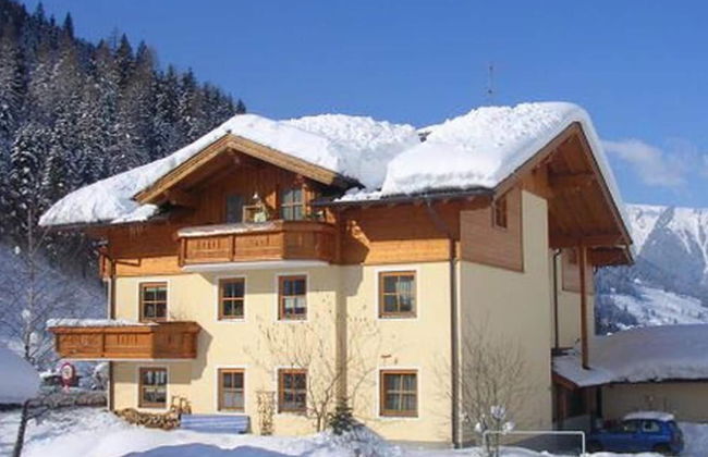 Bright Holiday Home in Huttschlag near Mountains Ski Slopes - Foto 1