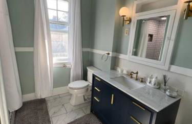 The Governor's Mansion - A Step Back in Time. - Foto 58