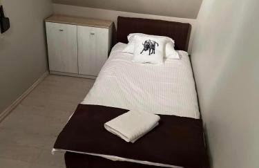 BIESZCZADZKI RAJ z prywatną działką przy linii brzegowej Jeziora Solińskiego Sauna Basen sezonowy - Foto 26