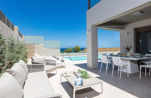 Lagoon Seaside Villa, Sumptuous Retreat,By ThinkVilla - Photo 2